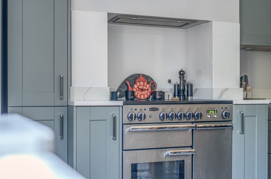 Additional image 9 of 4 bed terraced house for saleHaslemere, Surrey GU27