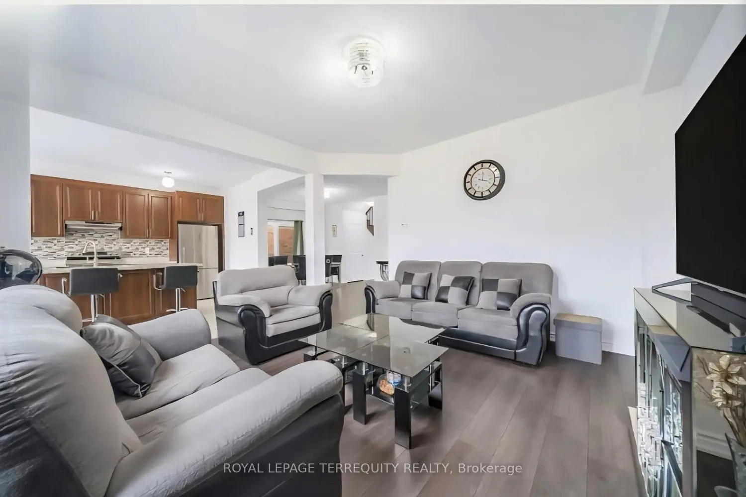 Additional image 5 of 44 Cottonwood Crescent