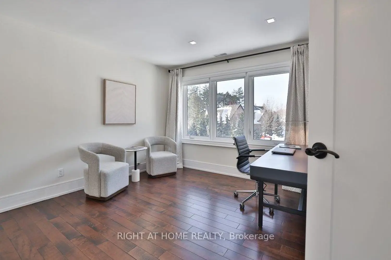 Additional image 10 of 471 Country Club Crescent