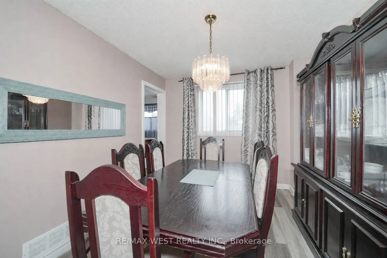 Additional image 7 of 114 Courtlands Drive