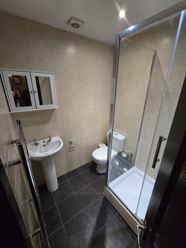 Additional image 9 of Room in a Shared House, Ashville Road, LS6, LS6 1NA