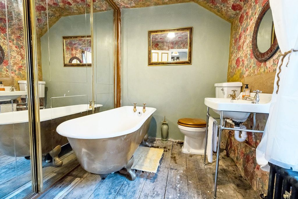Additional image 26 of 5 bed semi-detached house for saleHigh Street, Conwy LL32