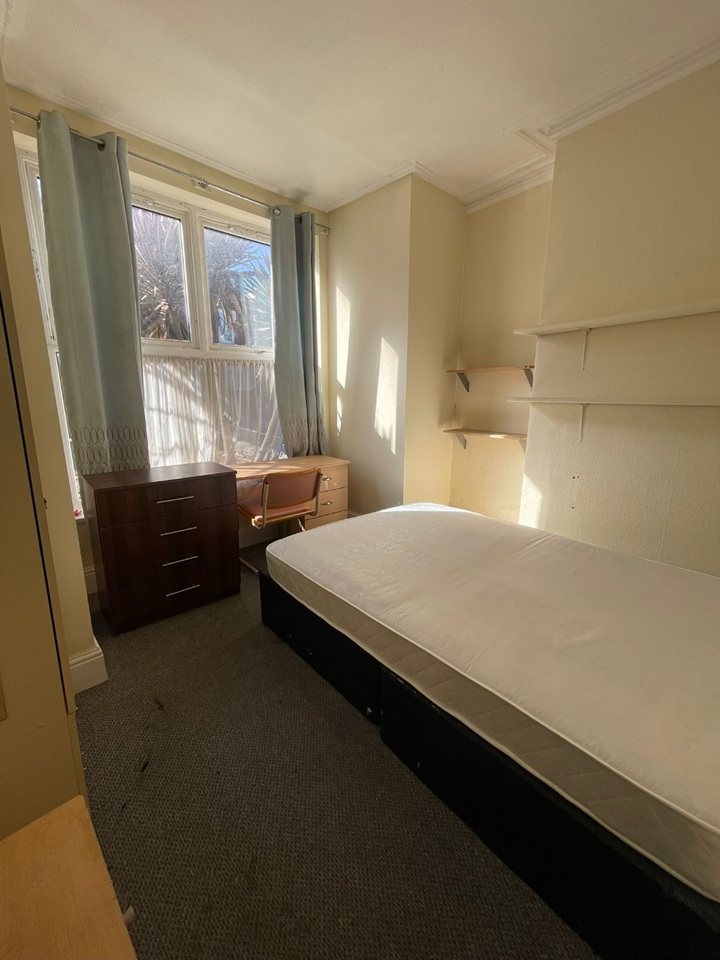 Room in a Shared House, Brudenell View, LS6, LS6 1HD