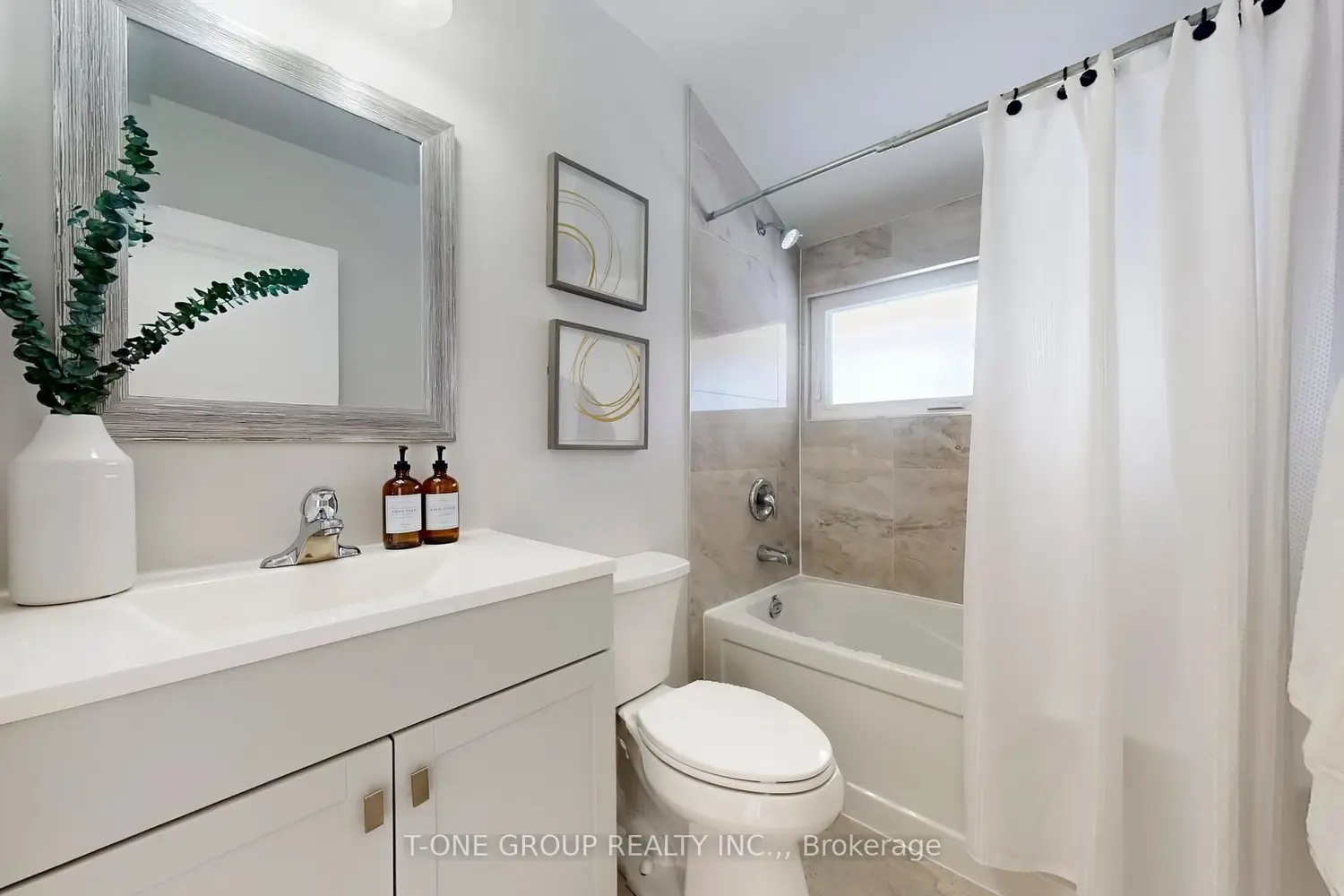 Additional image 15 of 26 Balaby Crescent