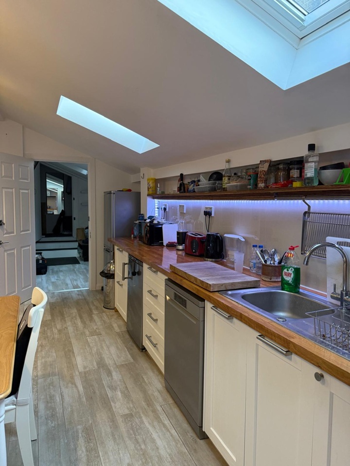 Additional image 5 of 1 Bed Flat, Battersea Park Road, SW11, N1 7GU