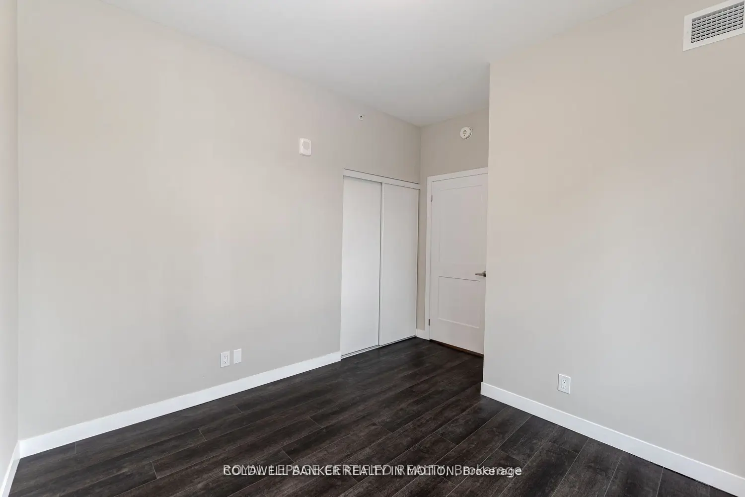 Additional image 16 of 15 Queen Street 303