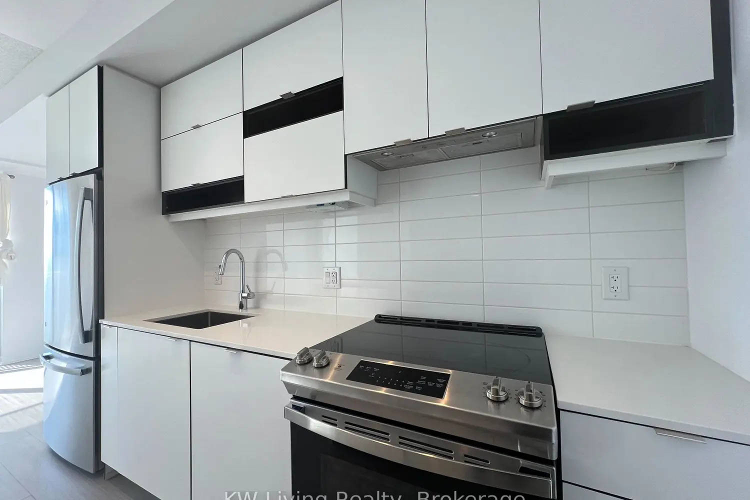 Additional image 13 of 4065 Confederation Parkway 3601