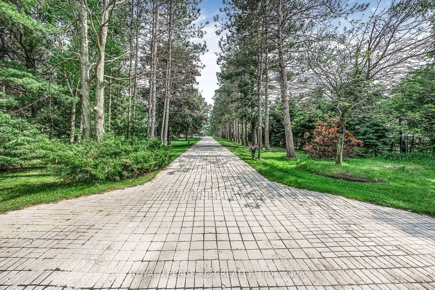 Additional image 3 of 443 Feasby Road