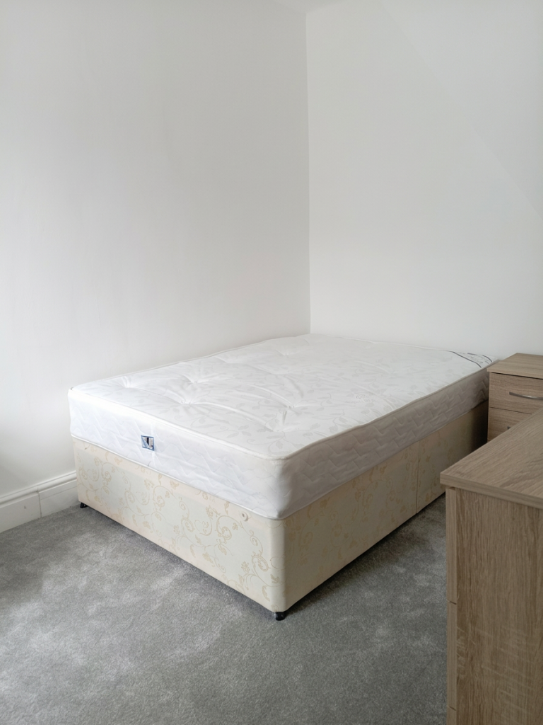 Additional image 11 of Warwards Lane - 4 bed, Selly Oak, West Midlands, B29