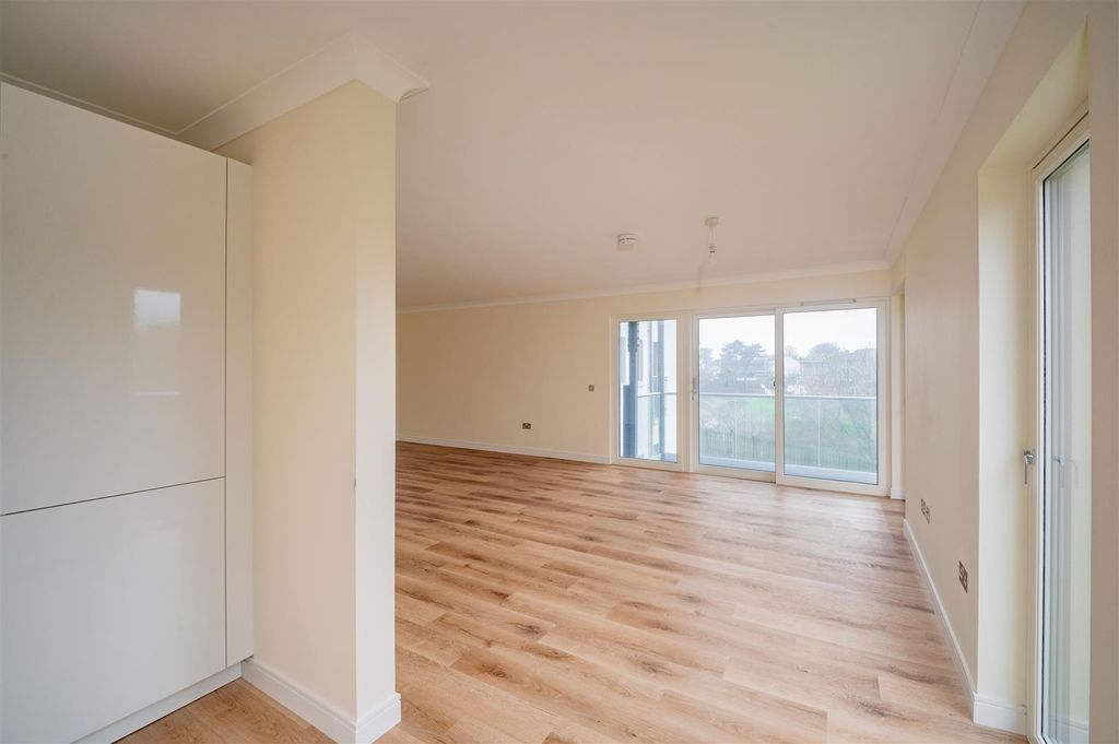 Additional image 7 of 3 bed flat for saleMortimer Street, Monifieth DD5