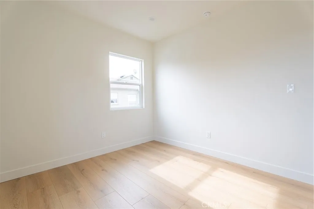 Additional image 59 of 1065 E Spazier Ave Unit 202, Burbank, CA 91502