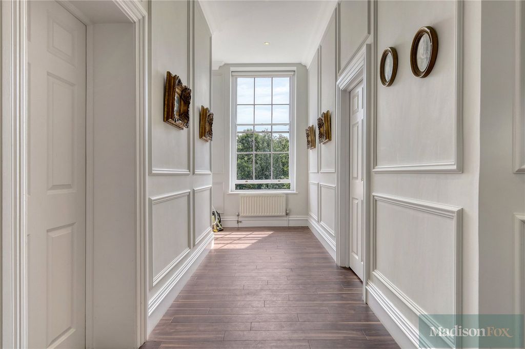 Additional image 4 of 4 bed flat for saleClaybury Hall, Regents Drive, Woodford Green IG8