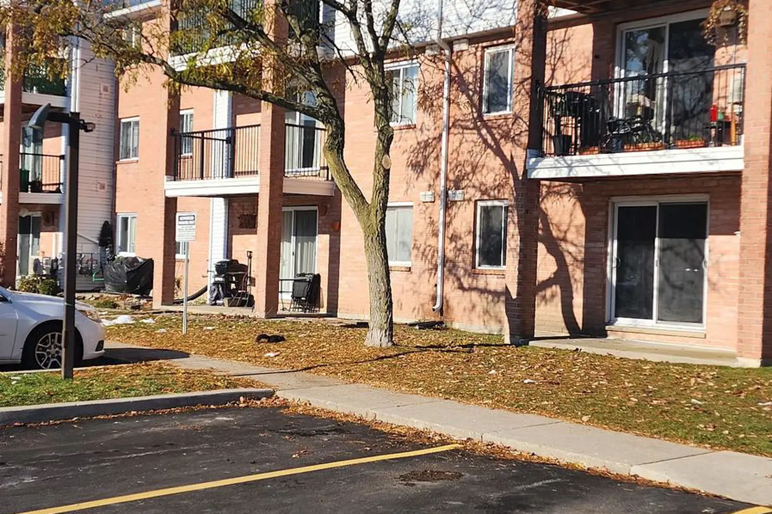 Additional image 3 of 1096 Jalna Boulevard 46