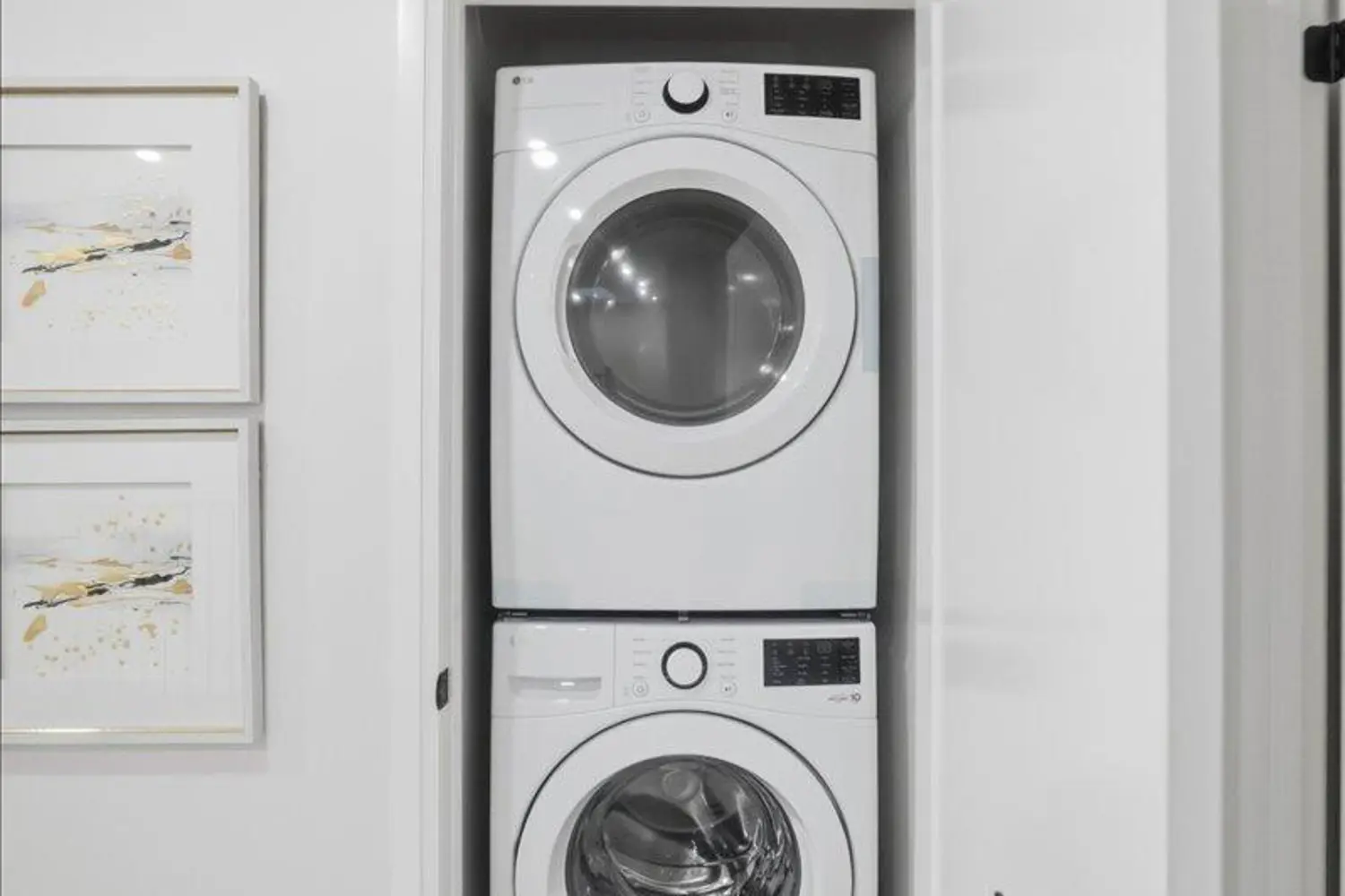 Additional image 11 of 972 Deer Run