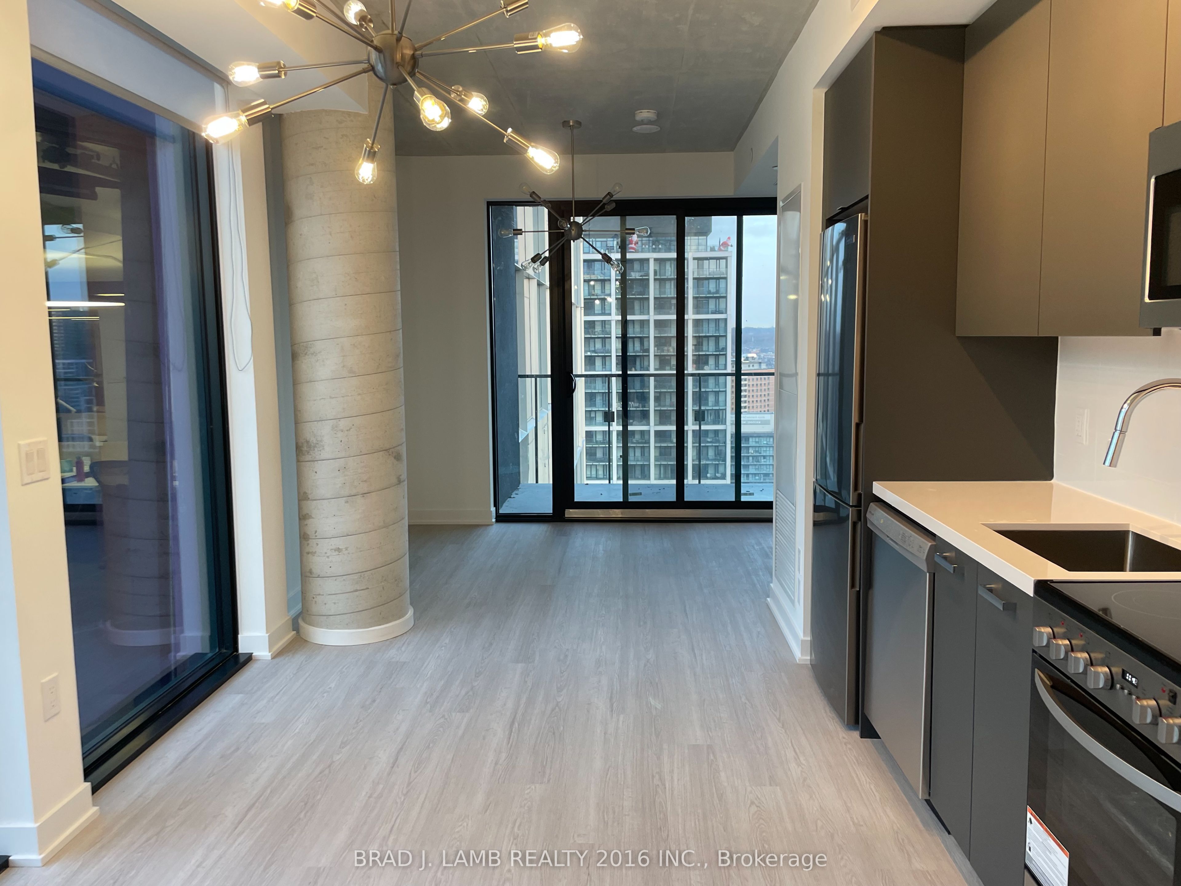 Additional image 4 of 2005-284 King Street, Toronto, ON, M5A 1K4