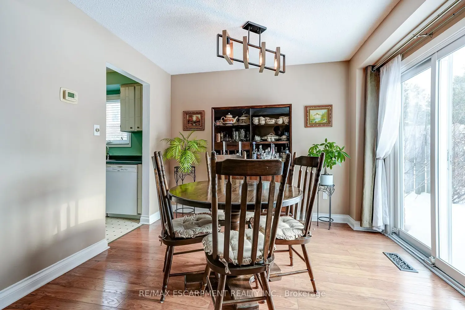 Additional image 7 of 6428 Chaumont Crescent