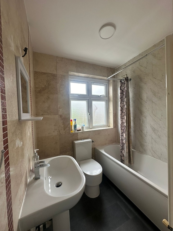 Additional image 3 of Room in a Shared House, Leeds, LS7, N1 7GU