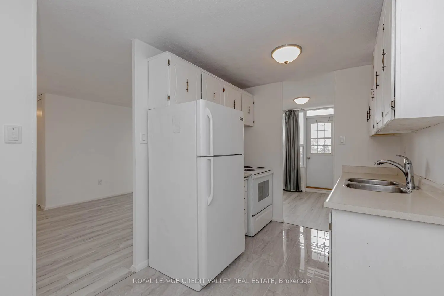 Additional image 8 of 3120 Kirwin Avenue 501