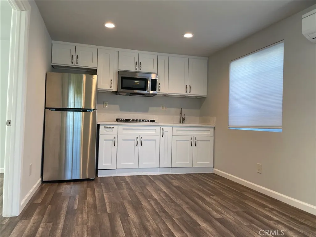 Additional image 13 of 18927 Erwin Street, Tarzana, CA 91335