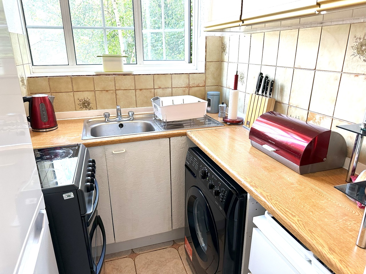 Additional image 4 of Studio Flat, Kenton Court, W14, N1 7GU