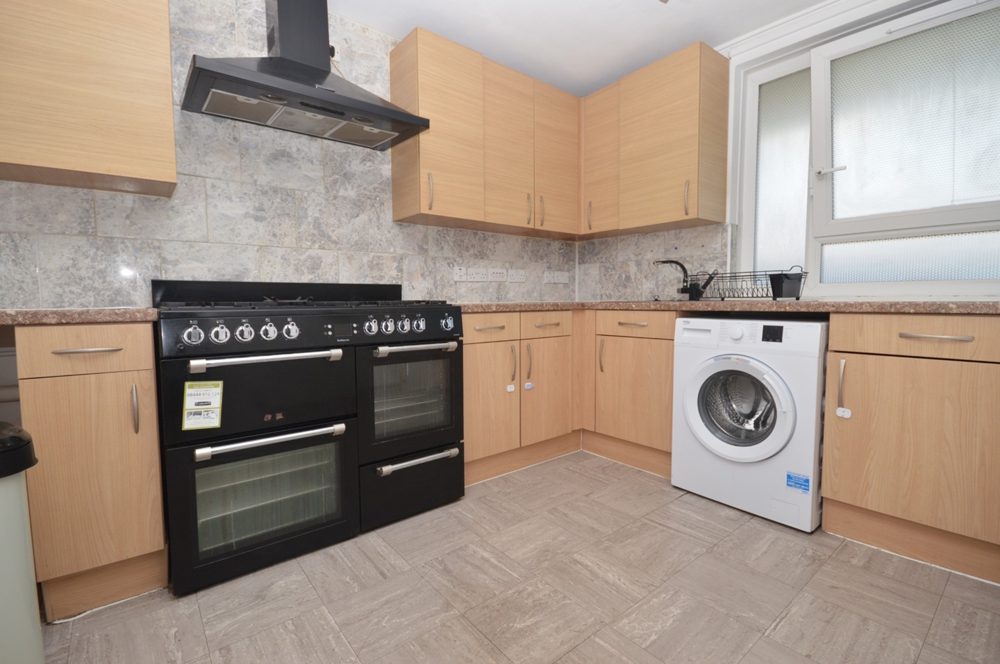 Additional image 4 of 3 Bed Maisonette, Lipton Road, E1, N1 7GU
