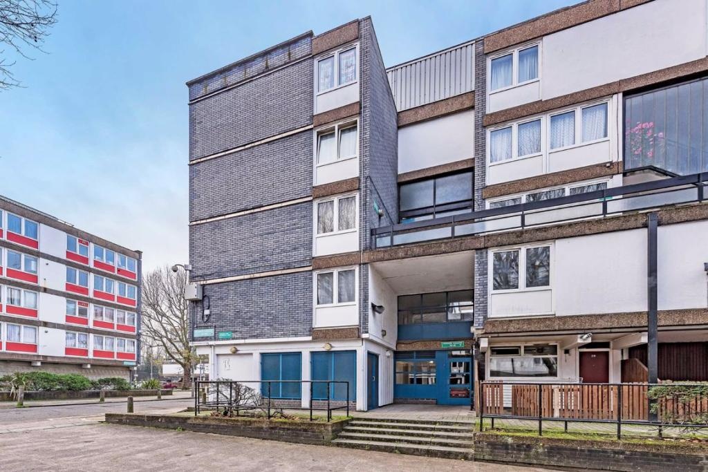 Additional image 12 of 3 Bed Maisonette, Thomas Baines Road, SW11, N1 7GU