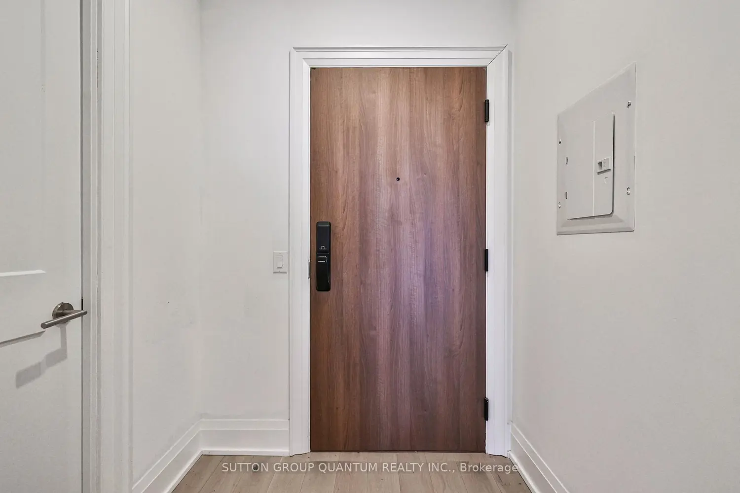 Additional image 3 of 21 Park Street 1009