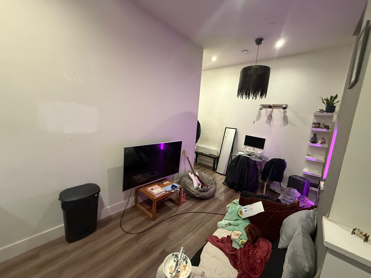 1 Bed Flat, Lightwell, B3, N1 7GU