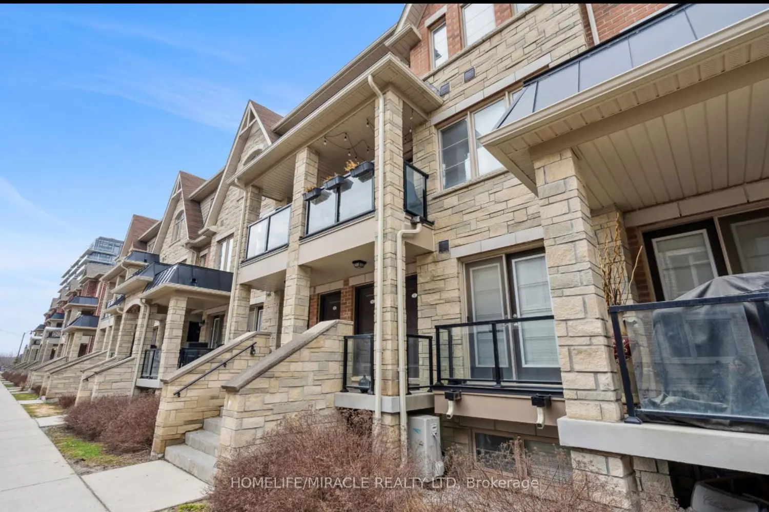 Additional image 12 of 200 Veterans Drive 32