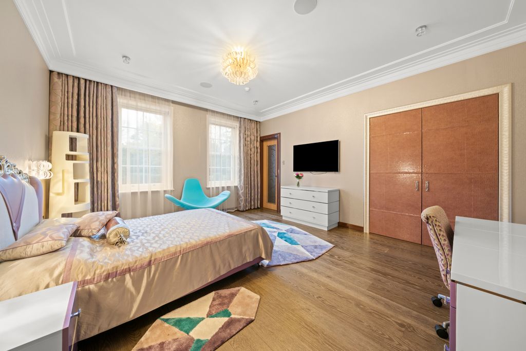 Additional image 17 of 6 bed detached house for saleEast Road, Weybridge KT13