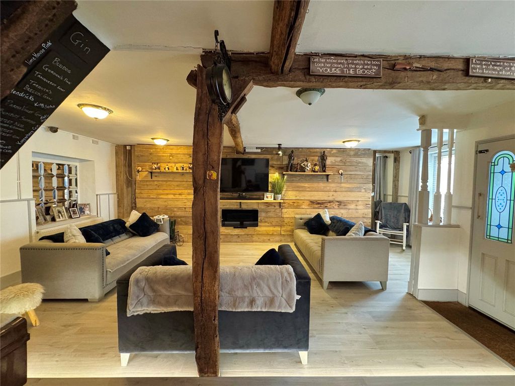 Additional image 5 of 8 bed flat for saleStone Street, Llandovery, Carmarthenshire SA20