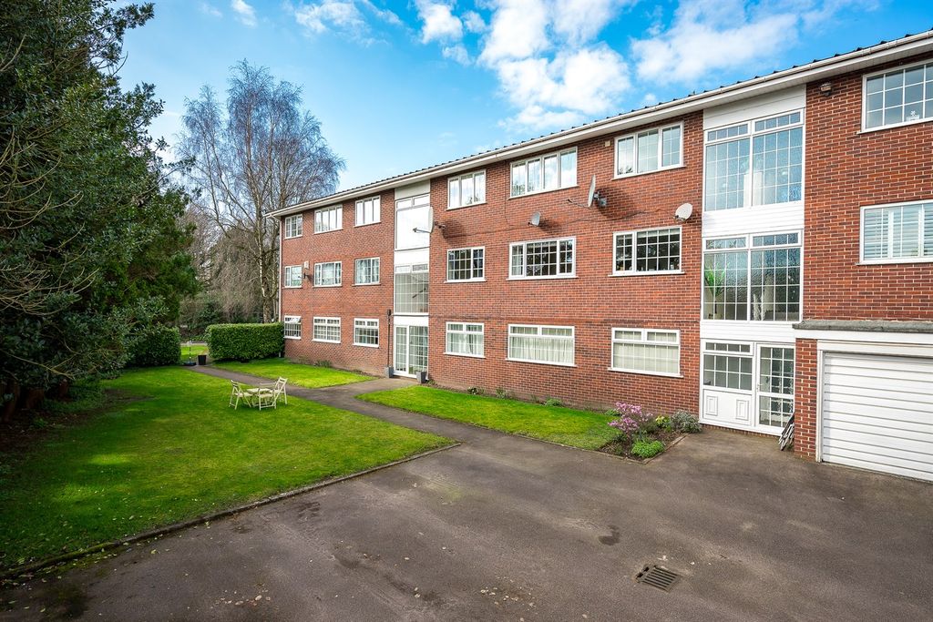 Additional image 18 of 3 bed flat for saleLindow Court, Kings Road, Wilmslow SK9