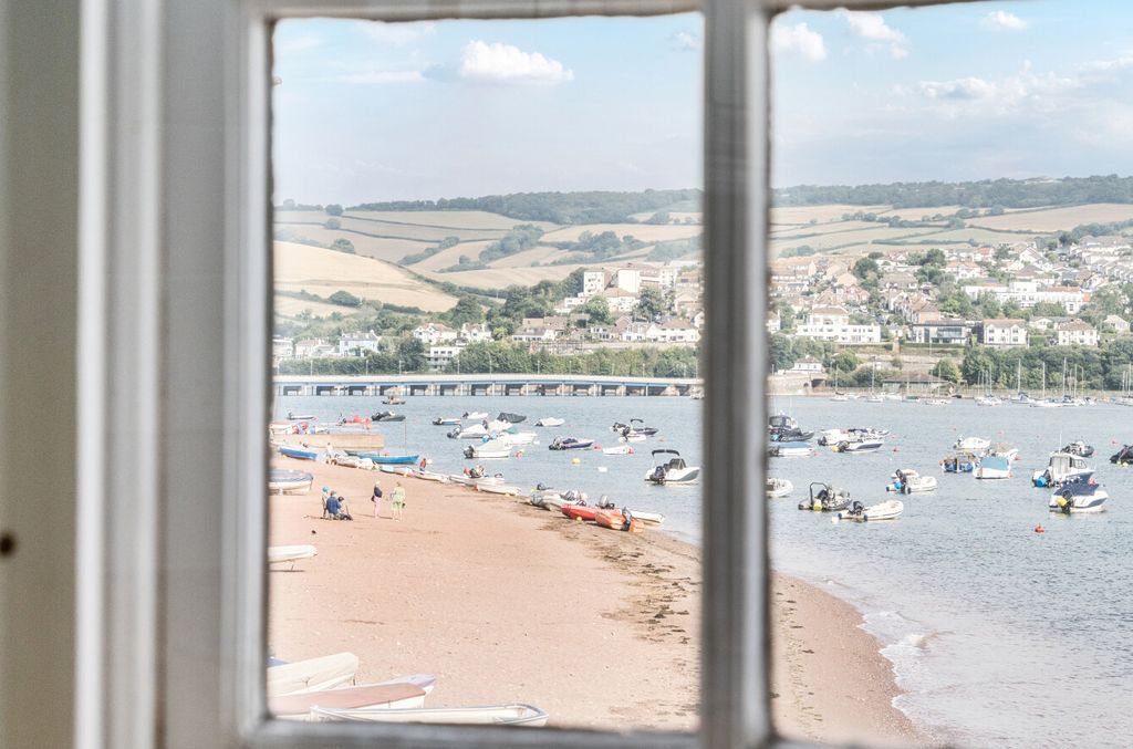 3 bed flat for saleMarine Parade, Shaldon, Devon TQ14 photo 4