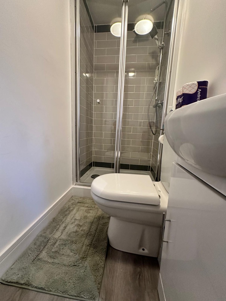 Additional image 10 of Studio Flat, London, SE5, N1 7GU