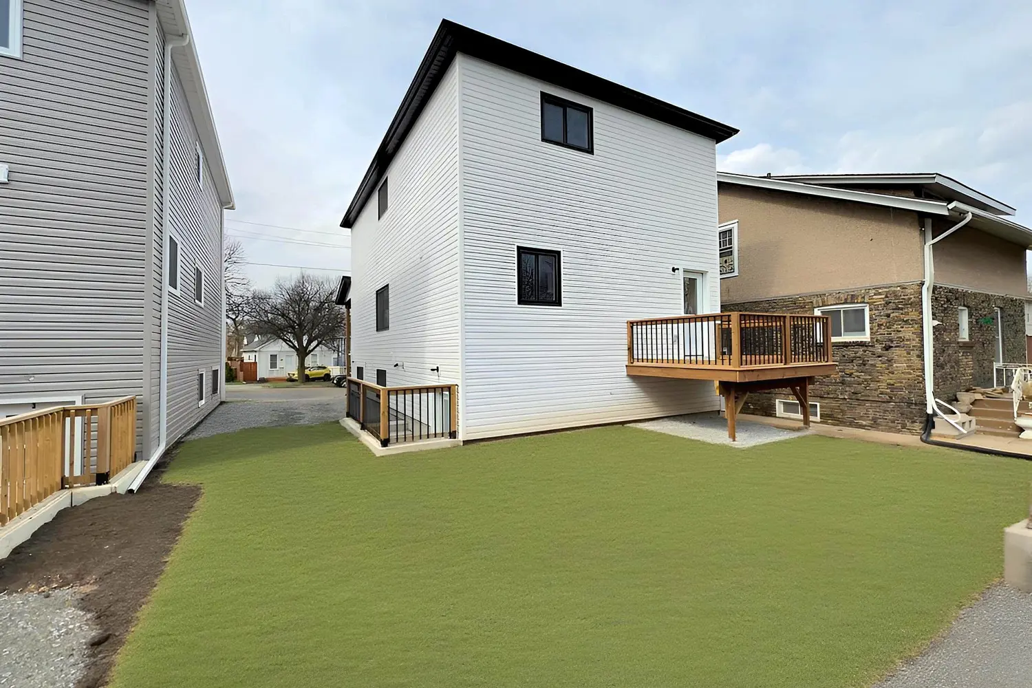 Additional image 15 of 40 Mcmaster Avenue