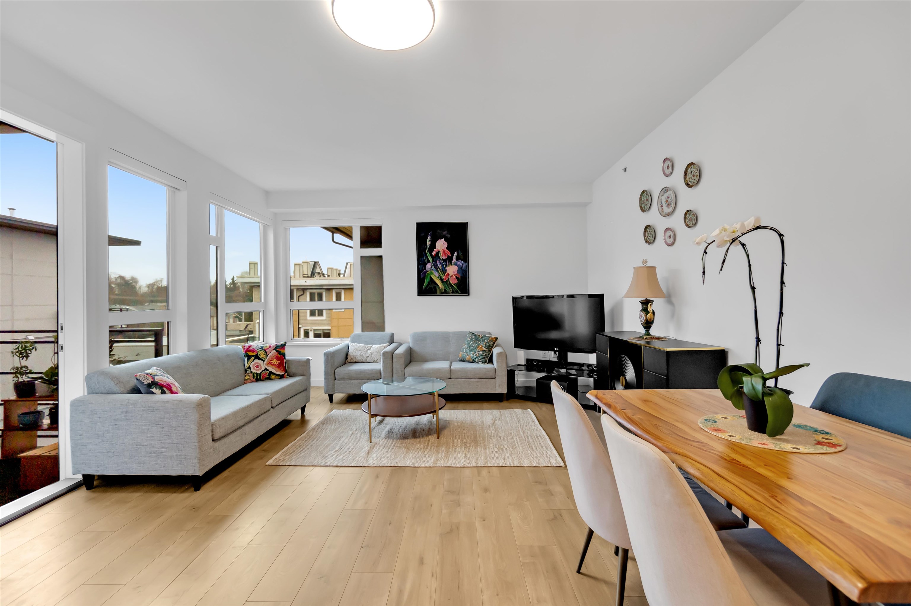 Additional image 4 of 303-715 15 Street W, North Vancouver, BC, V7M 1T2