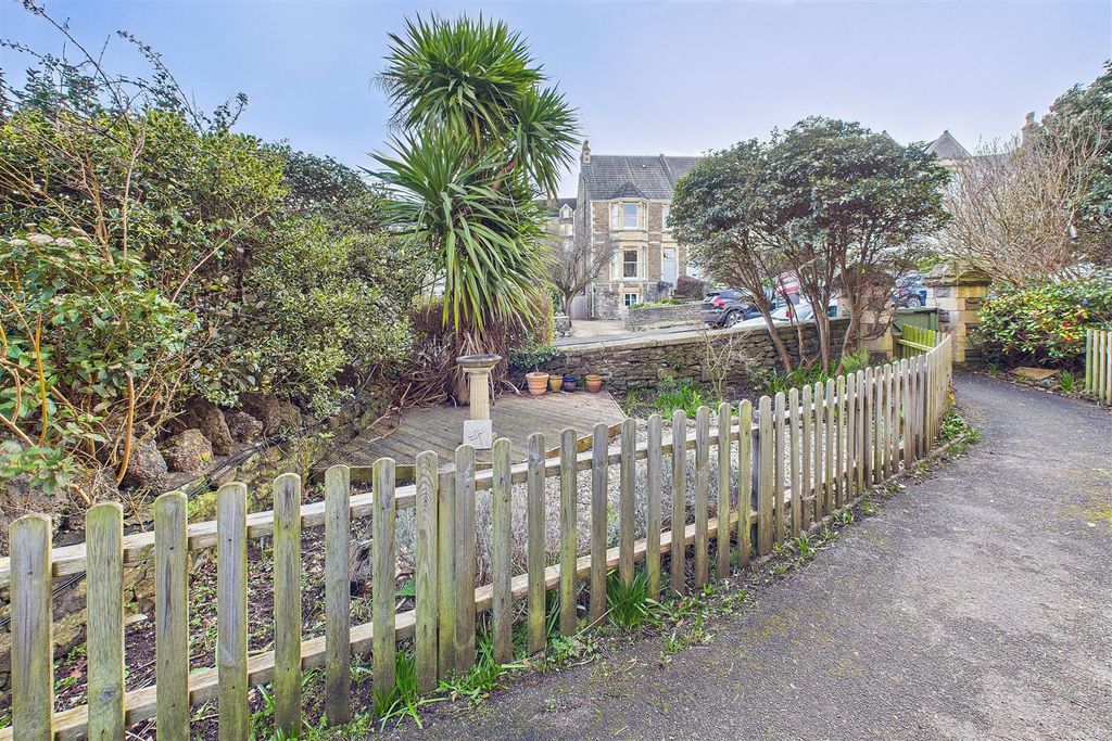 Additional image 9 of 3 bed flat for saleSt. Johns Road, Clevedon BS21
