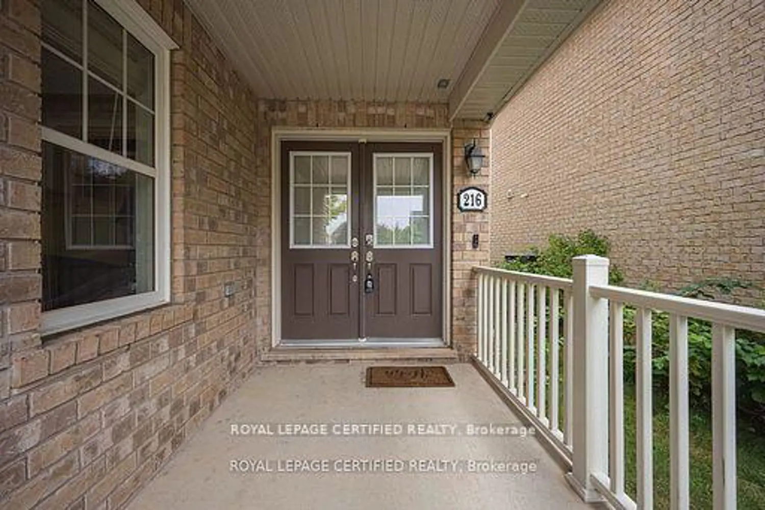 216 Magurn Gate photo 3