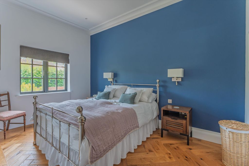 Additional image 9 of 6 bed detached house for saleSwindon Road, Malmesbury, Wiltshire SN16