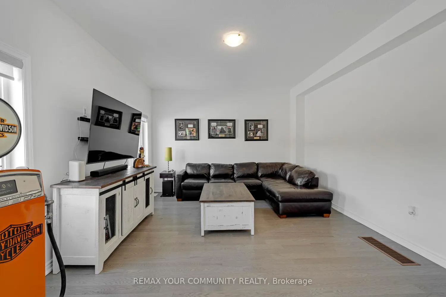 Additional image 3 of 1537 Prentice Road