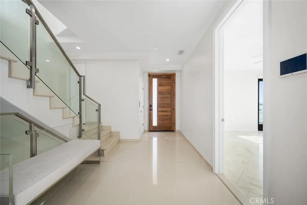 Additional image 60 of 1724 Bluff Pl, Long Beach, CA 90802