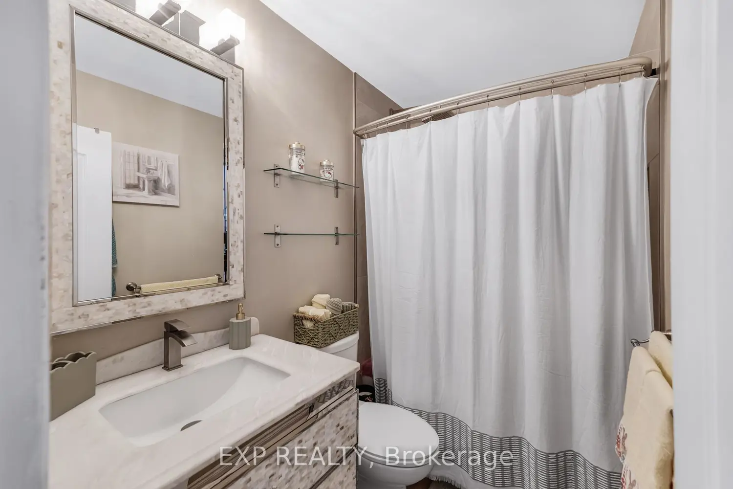 Additional image 11 of 45 Sandlewood Court