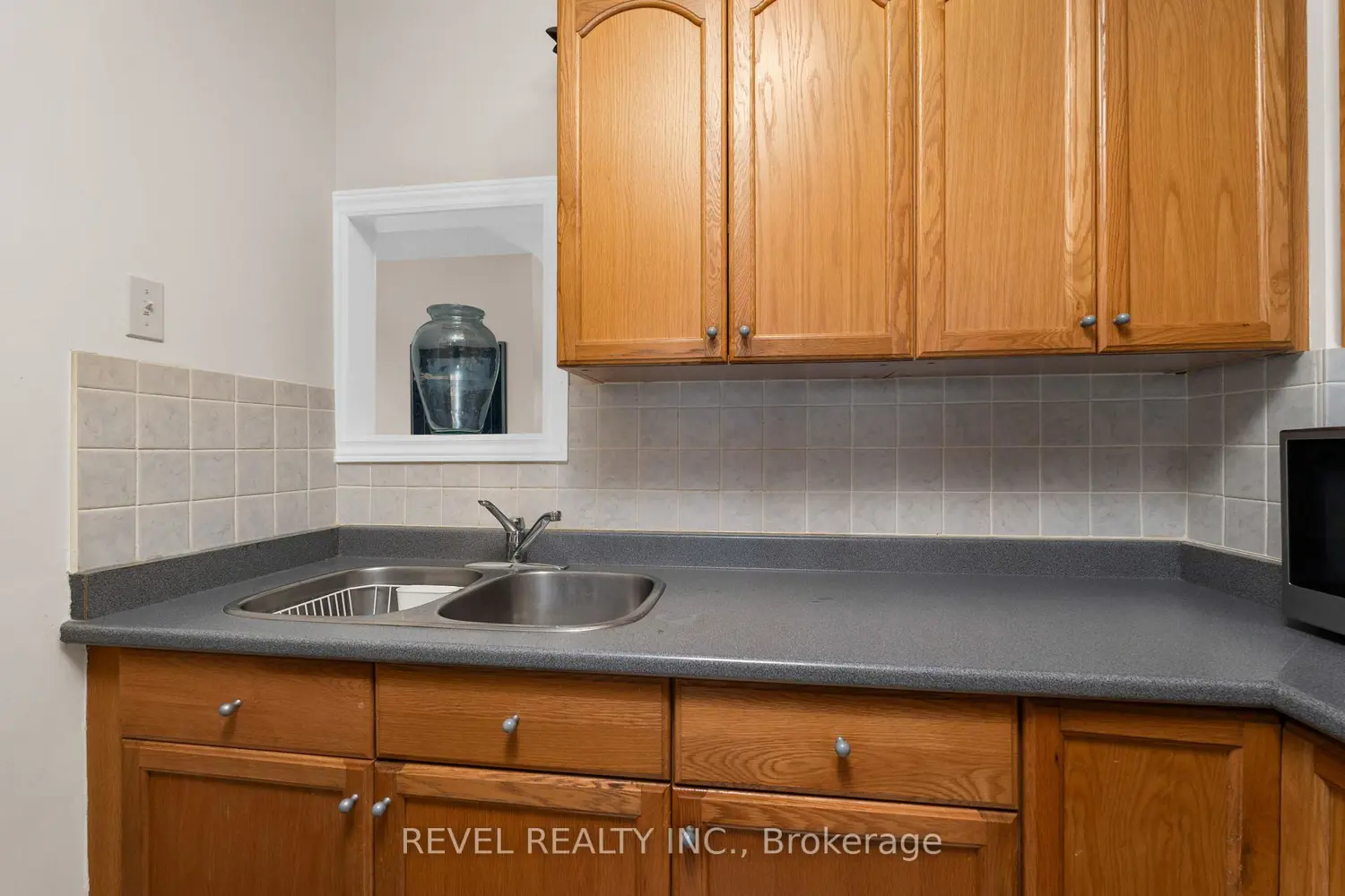 Additional image 10 of 28 Donald Street 68