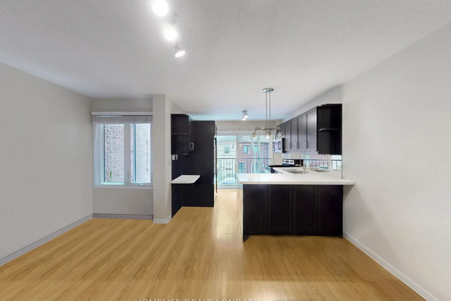 Additional image 3 of 77 Tecumseth Street