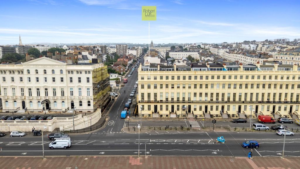 Additional image 32 of 2 bed flat for saleBrunswick Terrace, Hove BN3