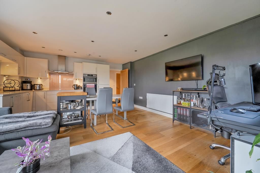 Additional image 9 of 2 bed flat for saleNewbury Racecourse, Berkshire RG14