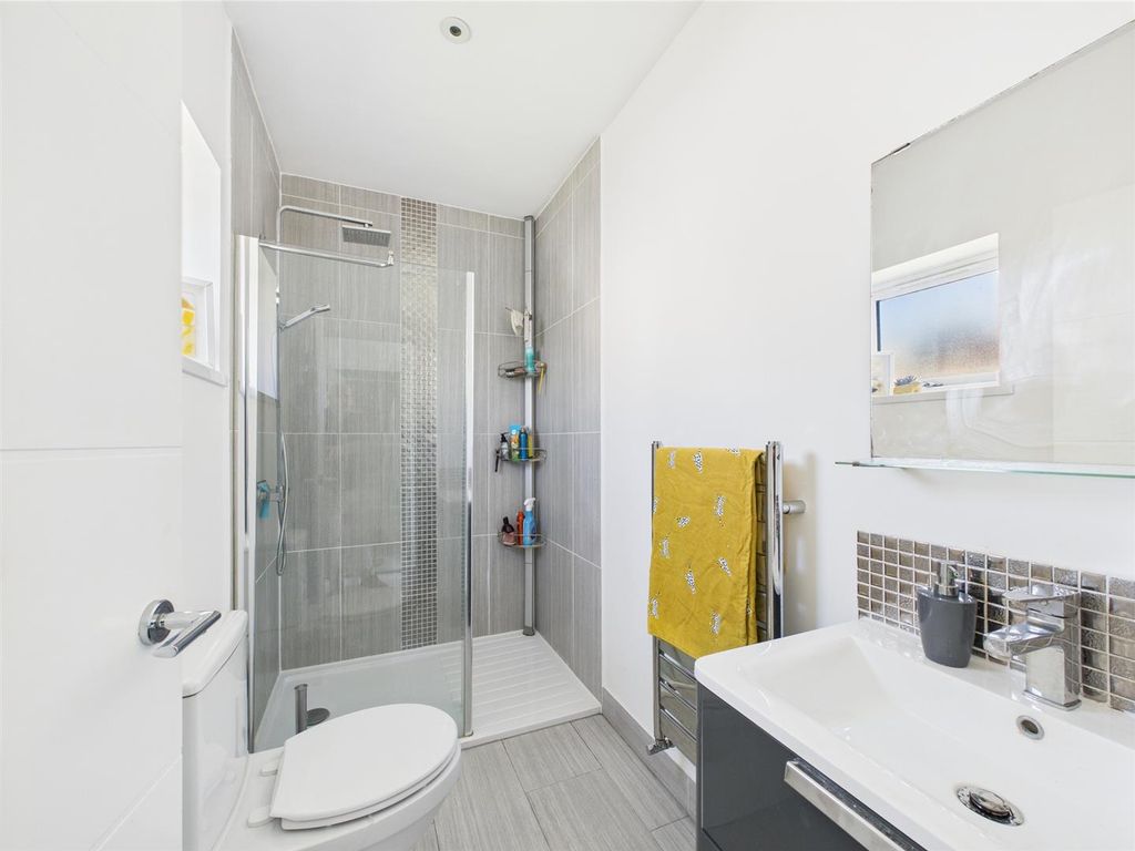 Additional image 11 of 4 bed detached house for saleArosfa Avenue, Porthcawl CF36