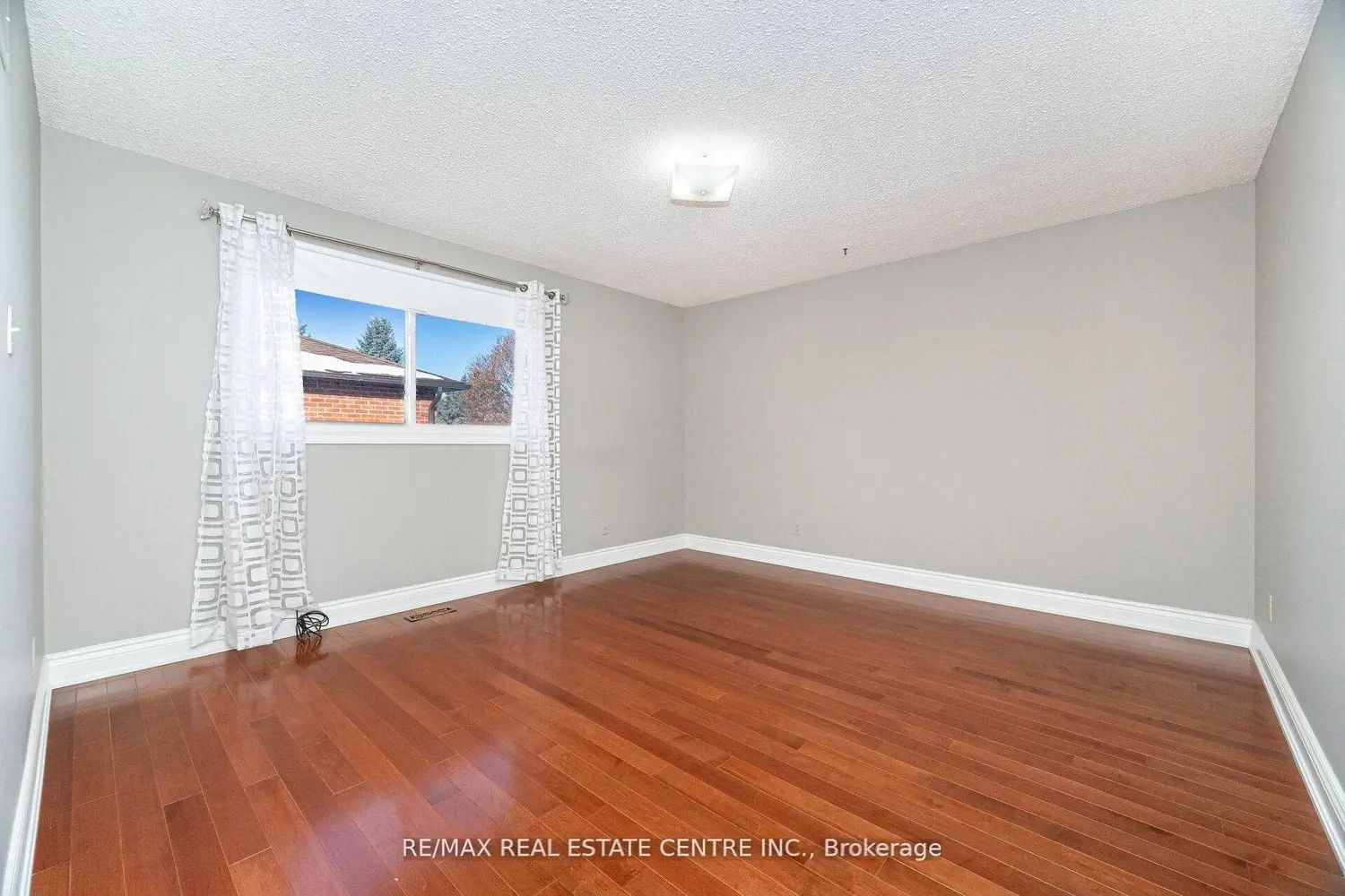 Additional image 8 of 15 Brookbank Court