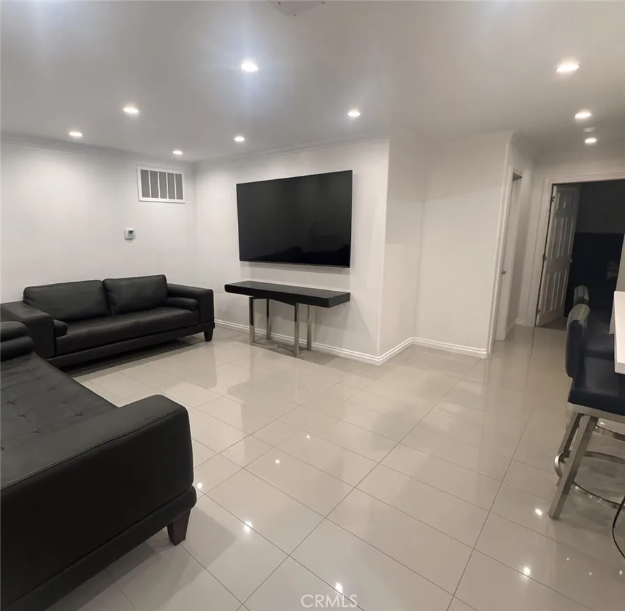 Additional image 17 of 3381 Oakmont View Drive Unit A, Glendale, CA 91208