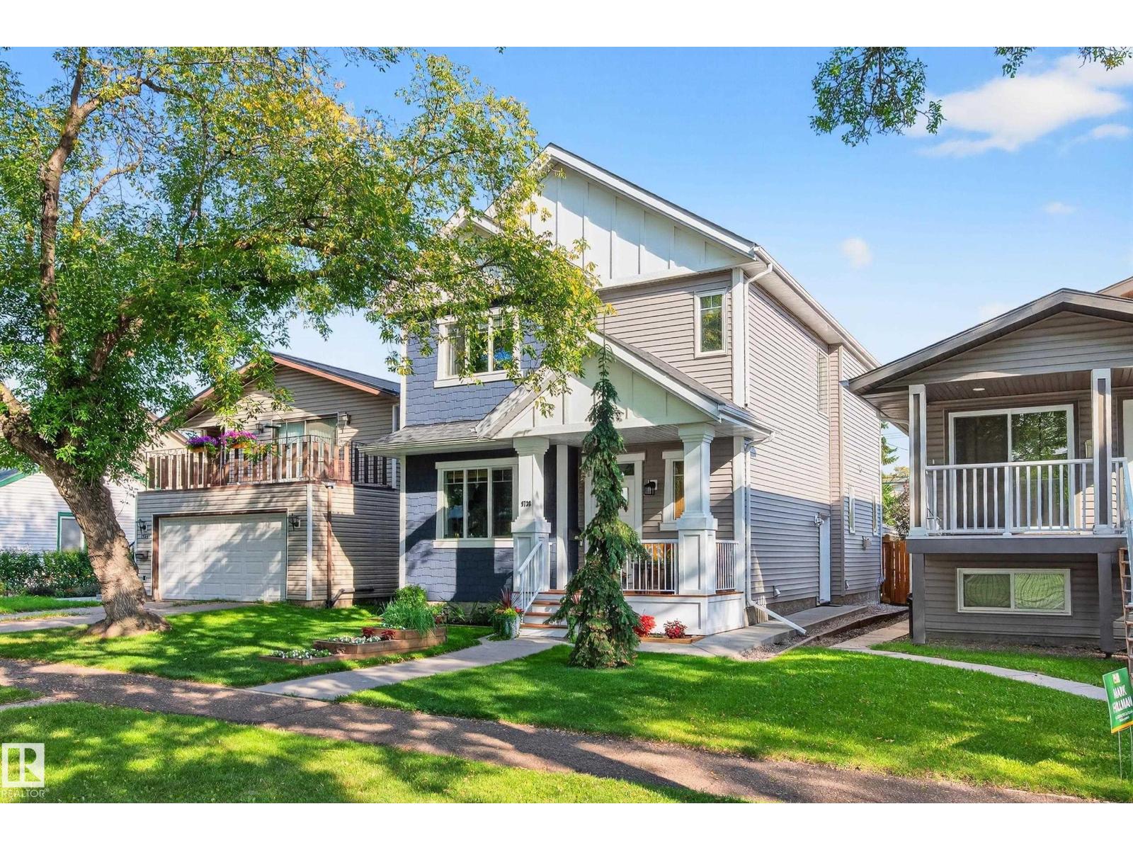 Additional image 2 of 9738 75 Avenue NW, Edmonton, AB, T6E1H8